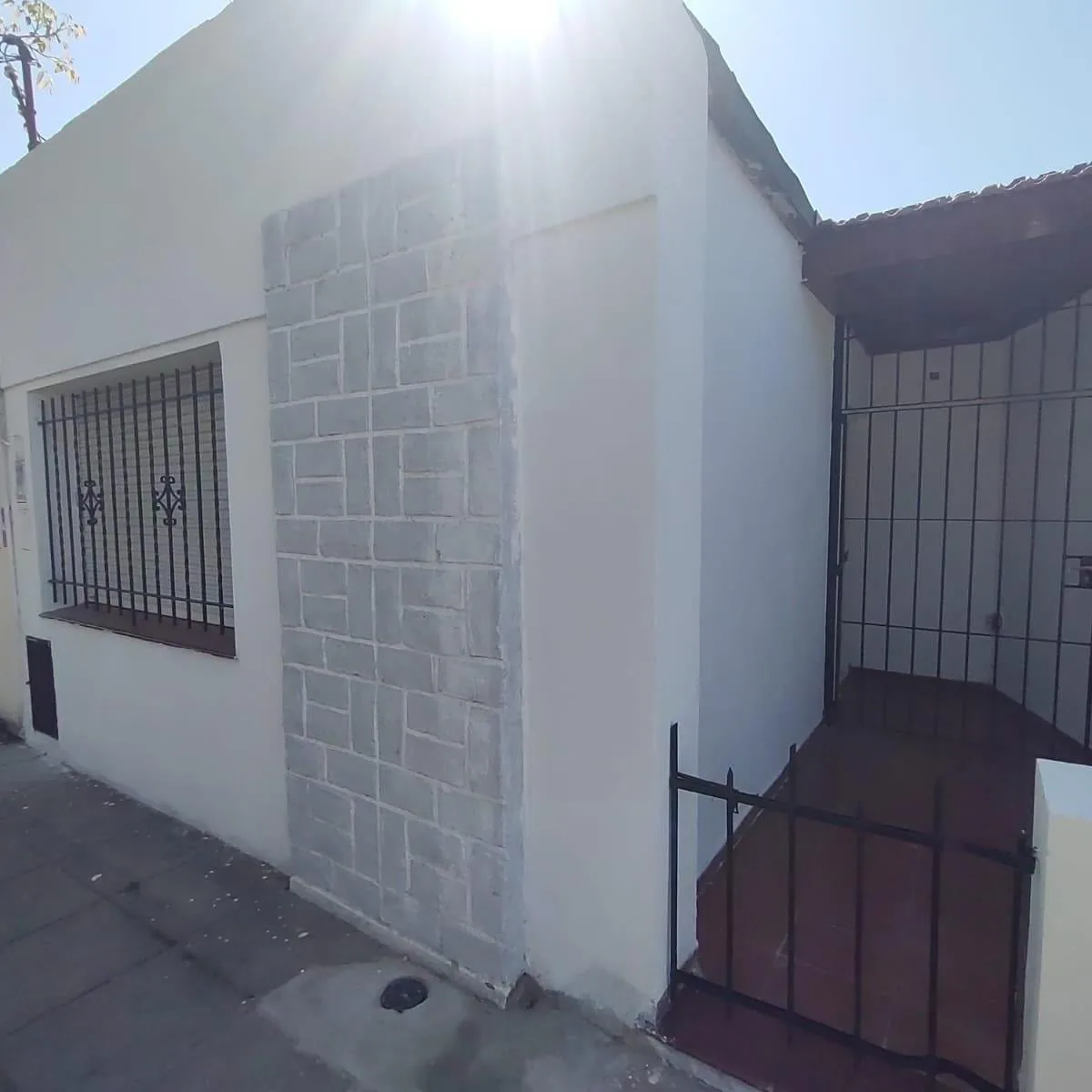 1BR house with patio