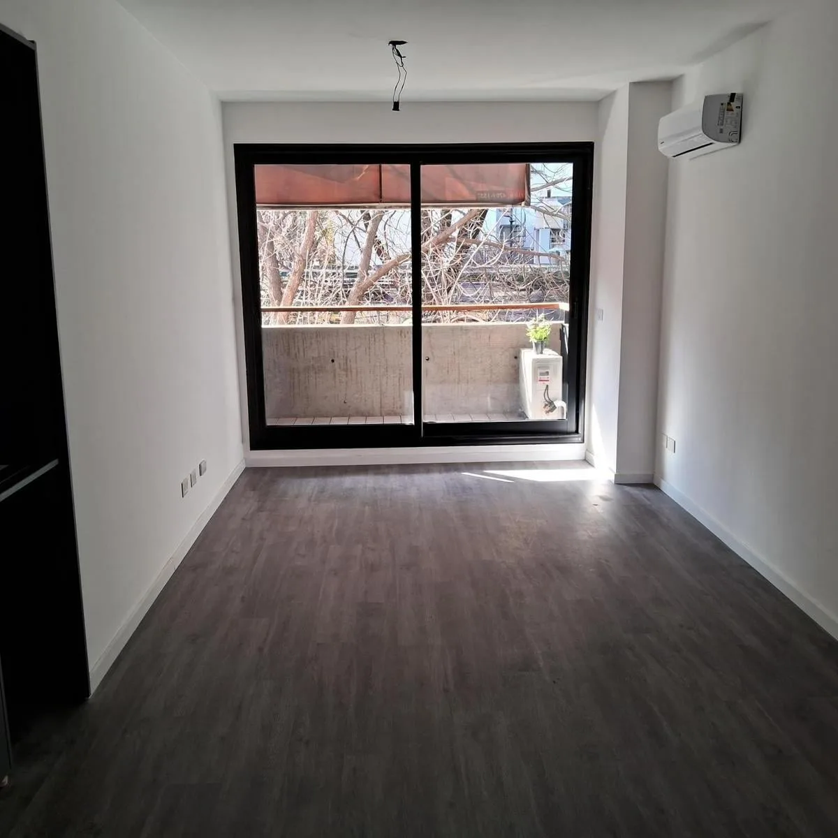 1 Amb a Estrenar Al Frente con Balcon