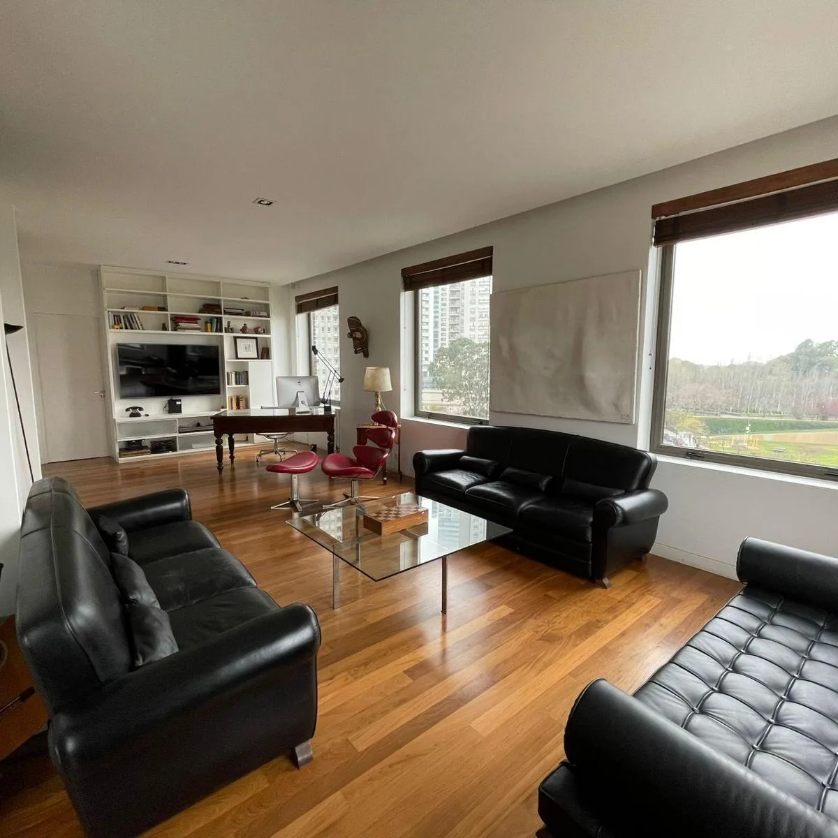 Apartamento de esquina com vista