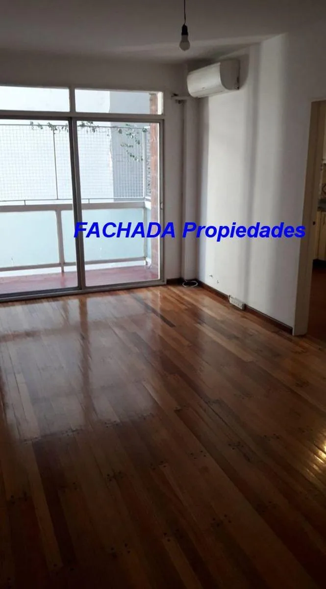 Departamento 4 Ambientes Al Frente en Edificio Torre - Zapiola Al 2100