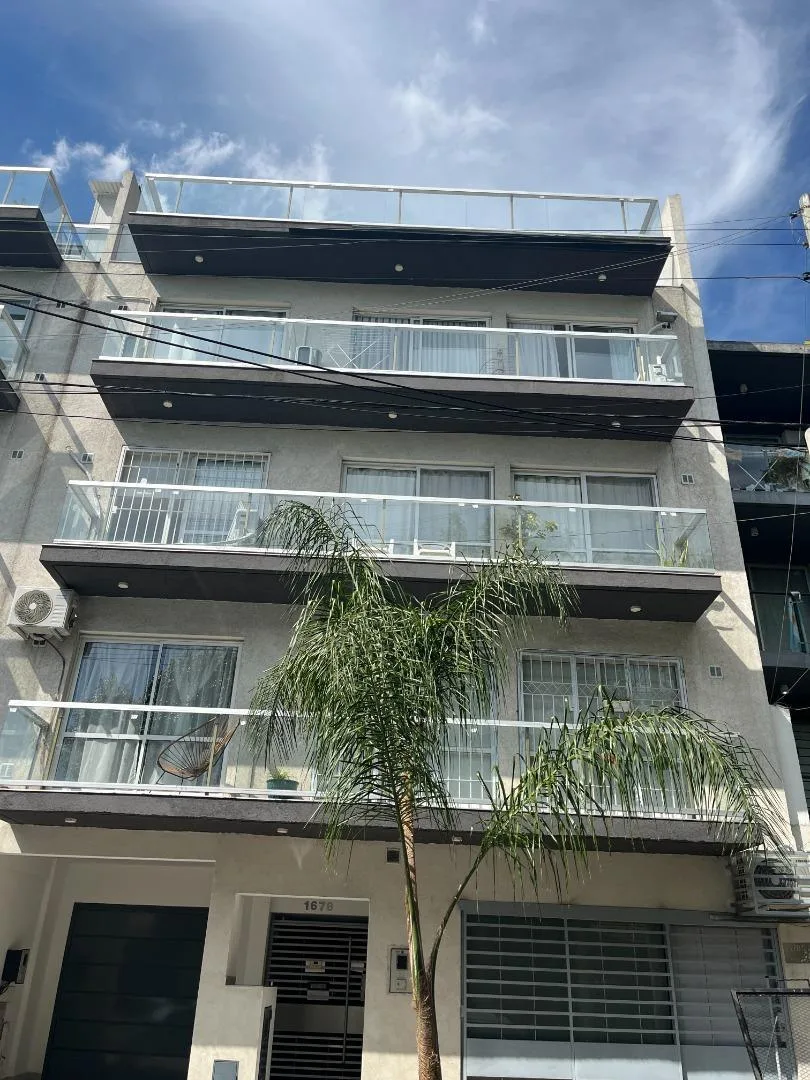 Studio with balcony and parking