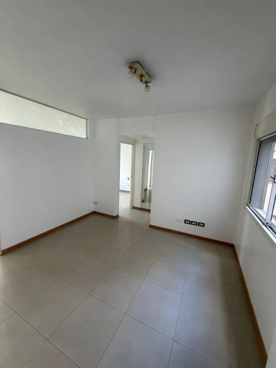 3-room front-facing apartment with balcony