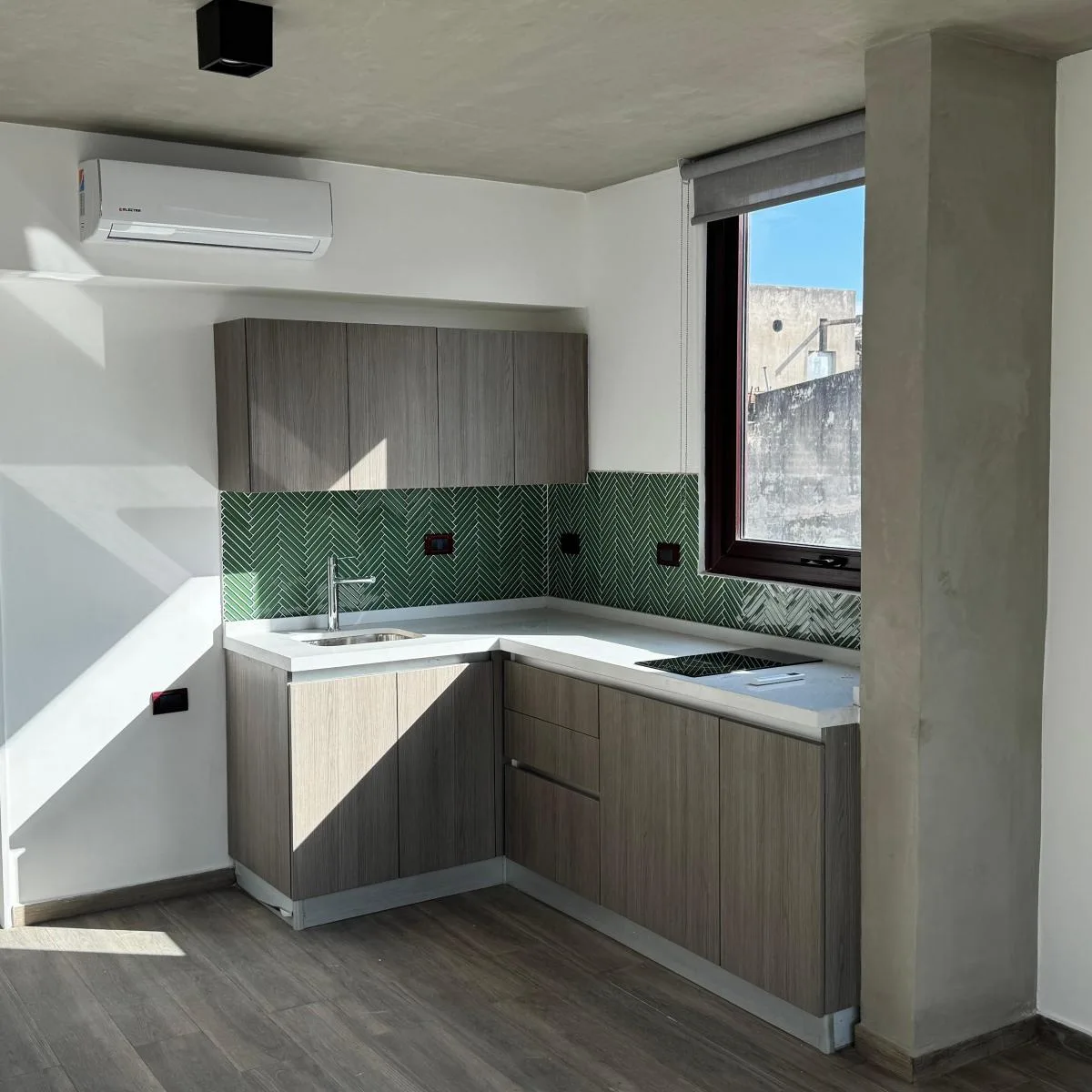 Studio with balcony and amenities