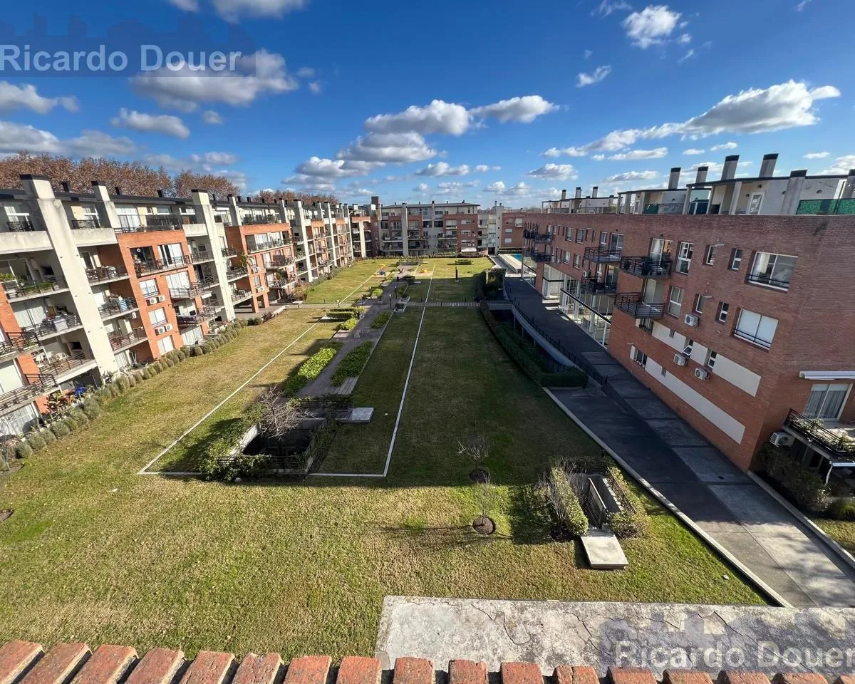 Espectacular Dúplex de Categoría en Beccar Plaza – Súper Luminoso y Completo.