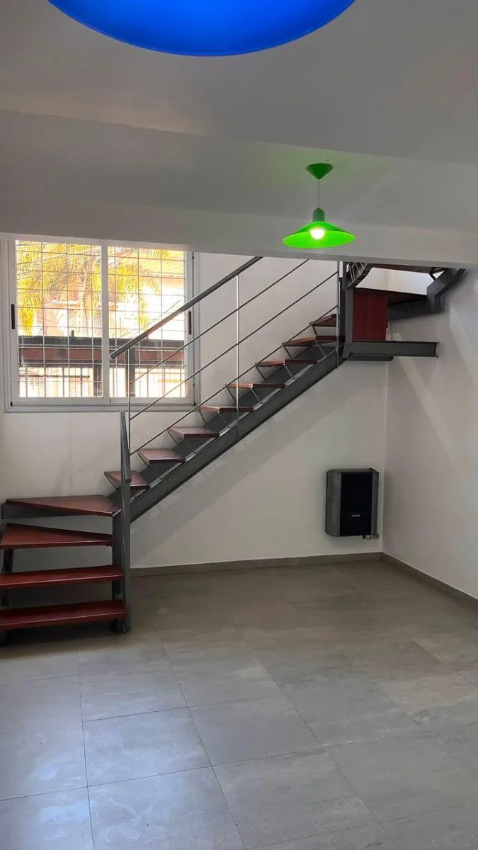 ¡Hermoso Departamento Tipo Dúplex Al Frente en Alquiler a Cuadras de Lanusita!