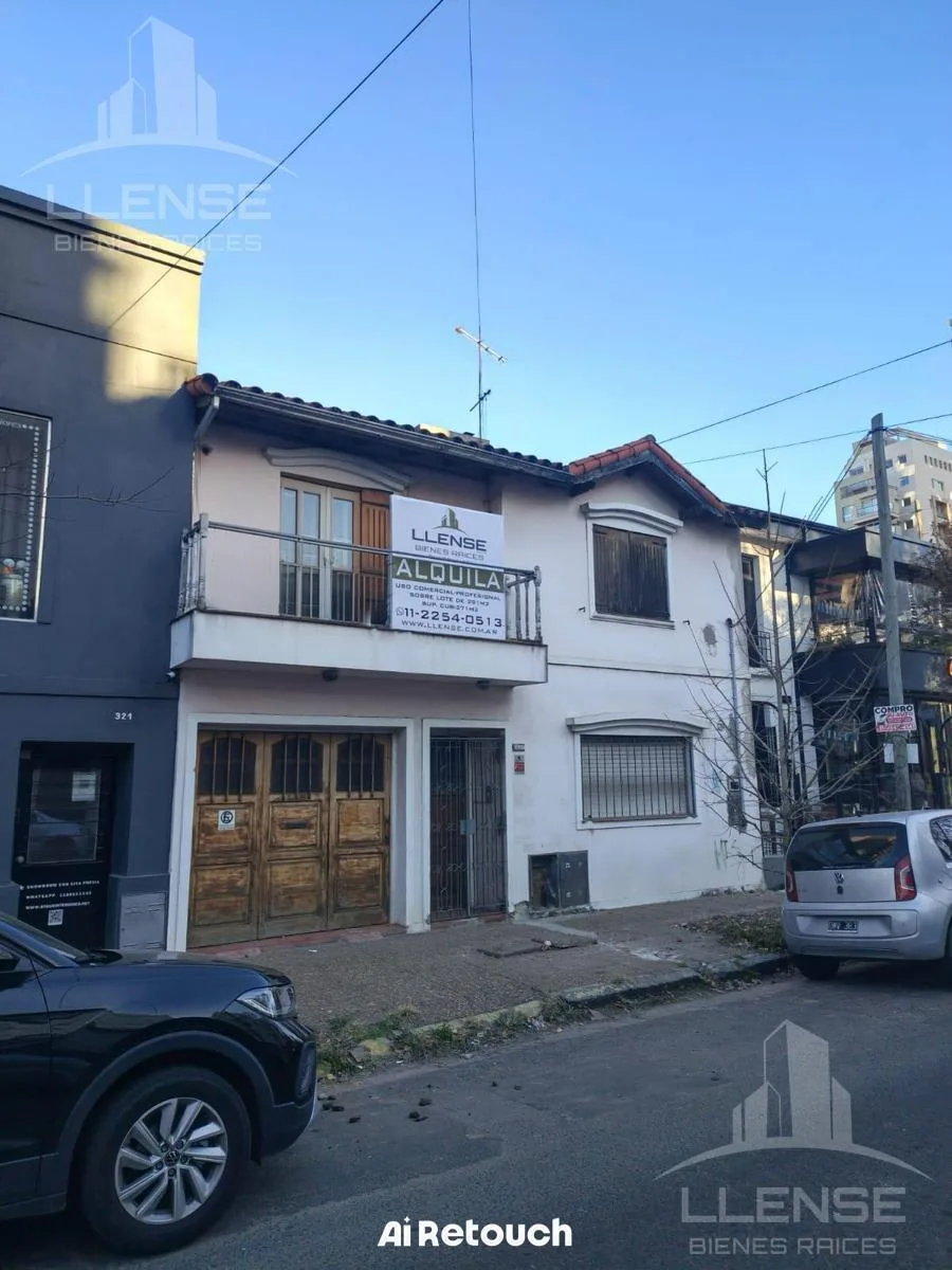Casa 5 dormitorios, jardín y cochera