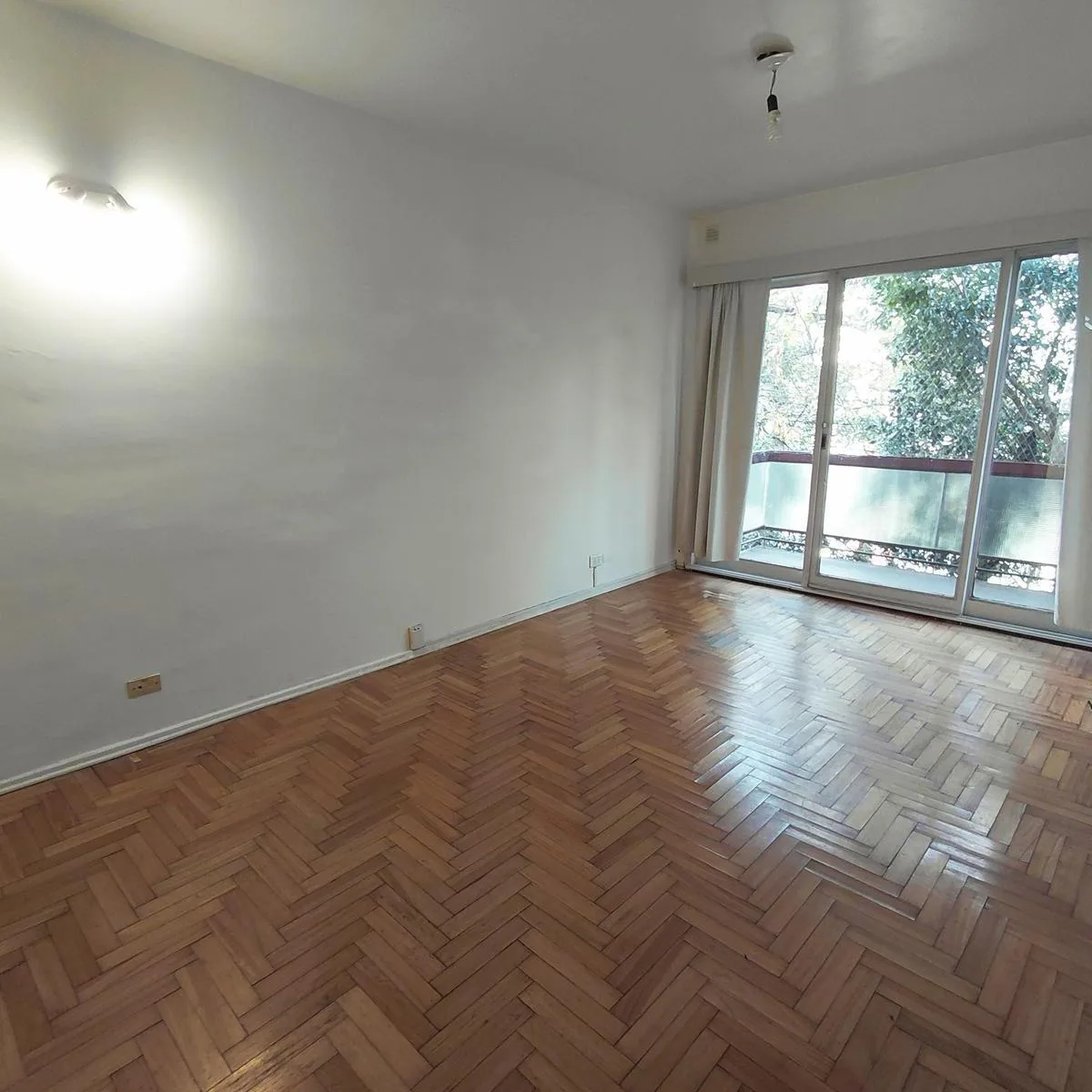 2 bedrooms, long balcony