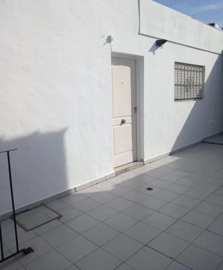 2-room unit with patio