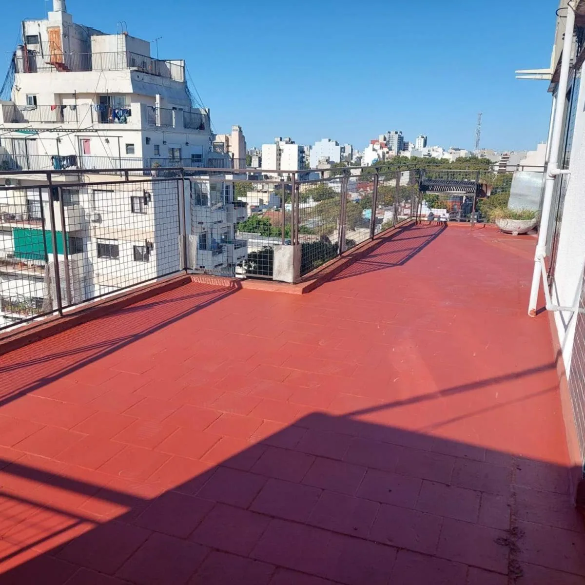 2 ambientes con balcón terraza