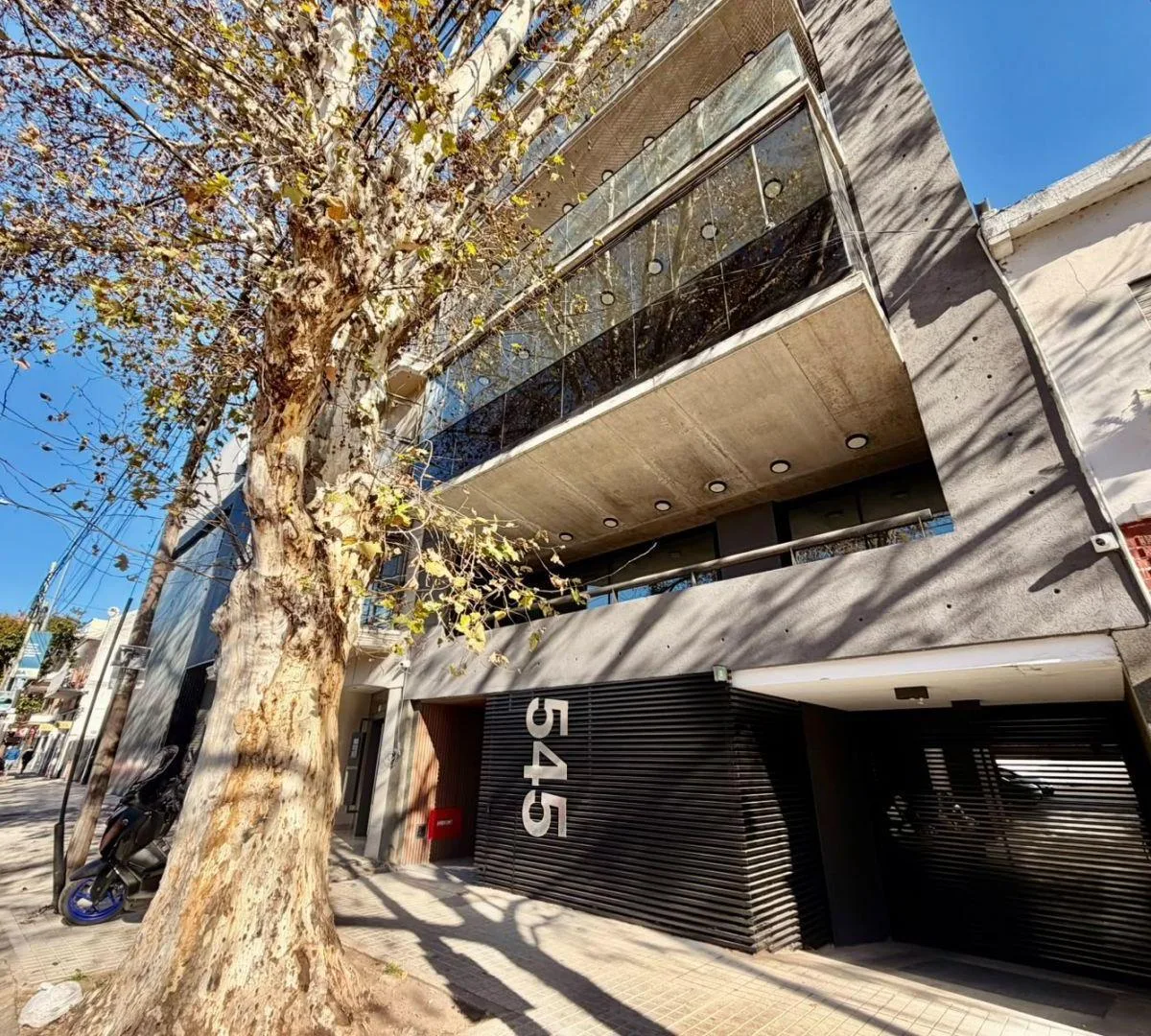Alquiler Departamento 4 Ambientes con Cochera, Liniers