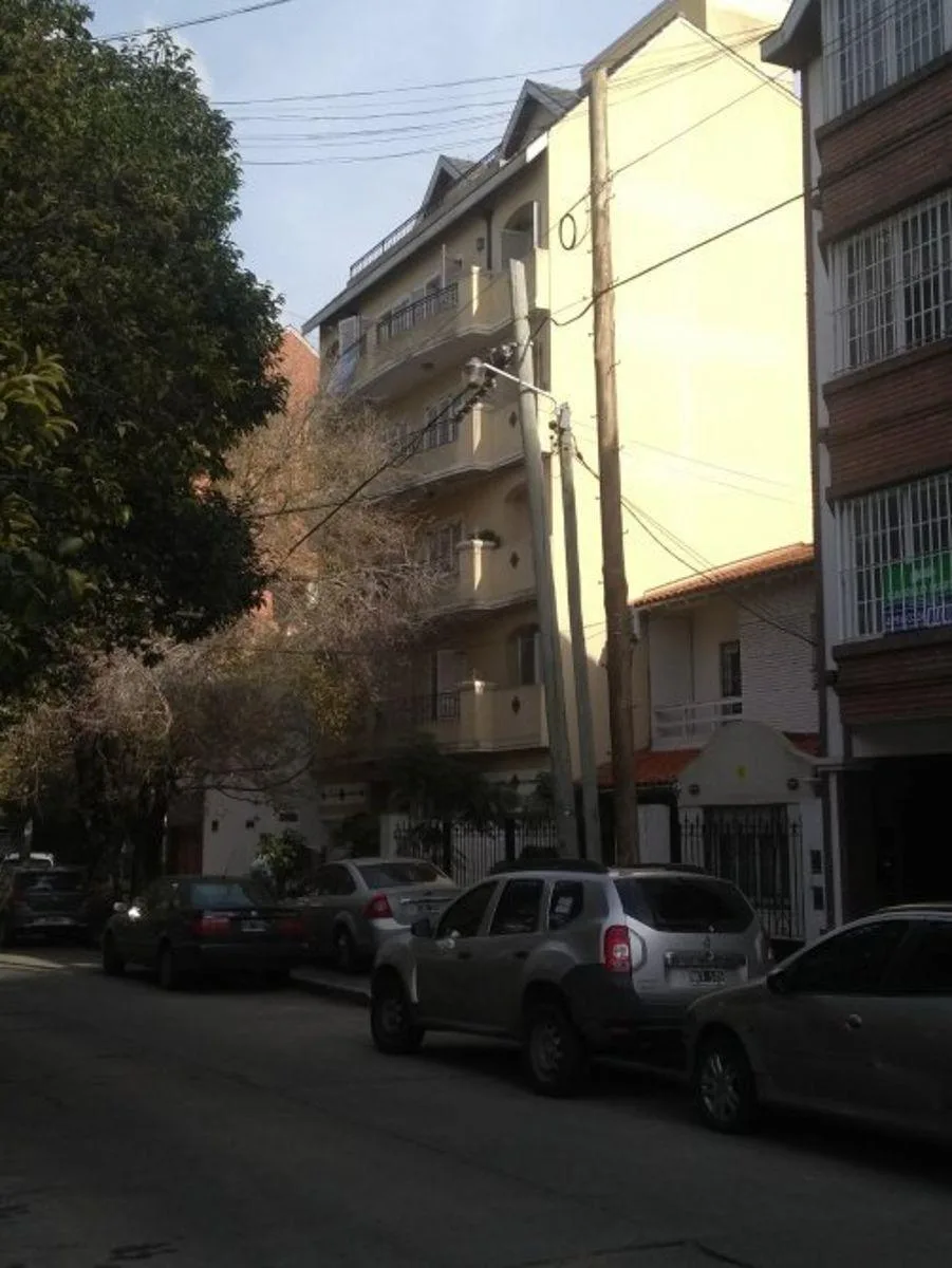 3rd-floor front, long balcony