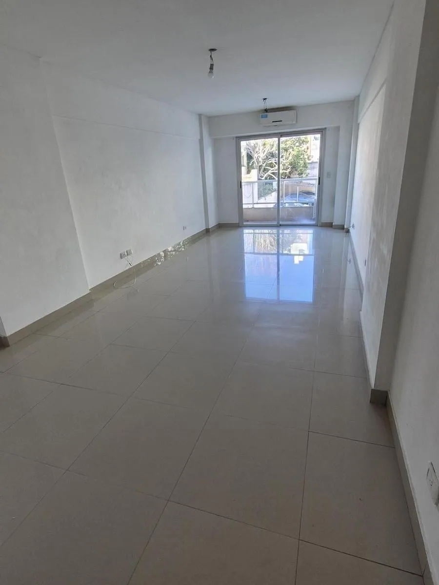 Dos - Ambientes Muy Luminosos con Gimnasio y Piscina Apto Prof
