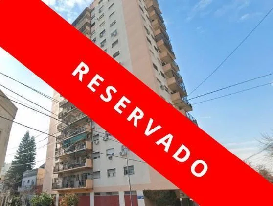 Piso alto con vista panorámica
