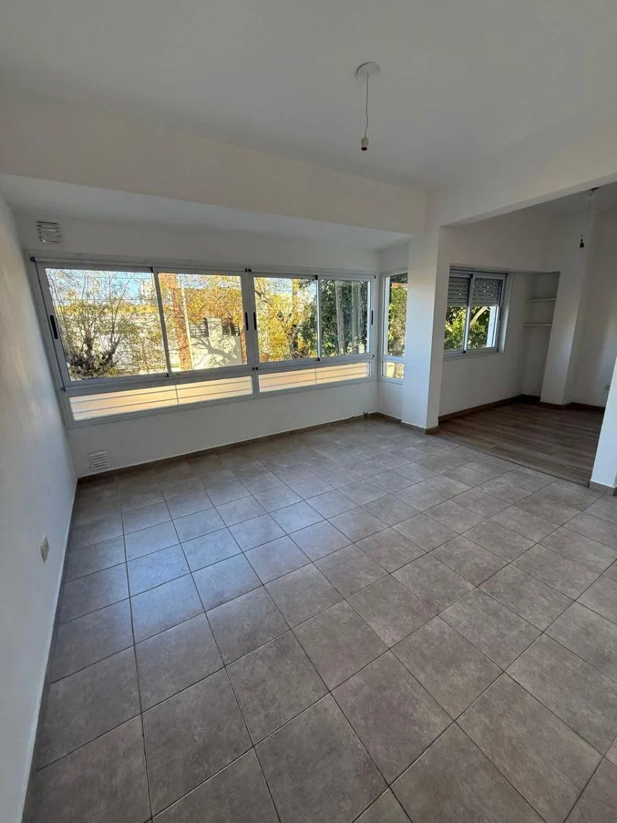 Departamento en Alquiler en Calle 23 Entre 55 y 56 - 1 Dormitorio