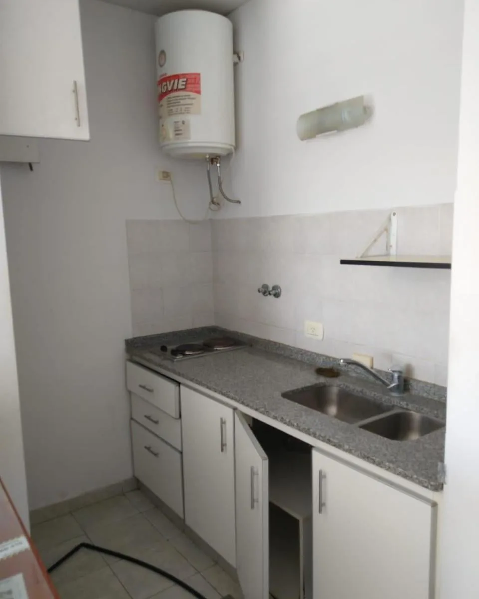 Monoambiente contrafrente, 4to piso