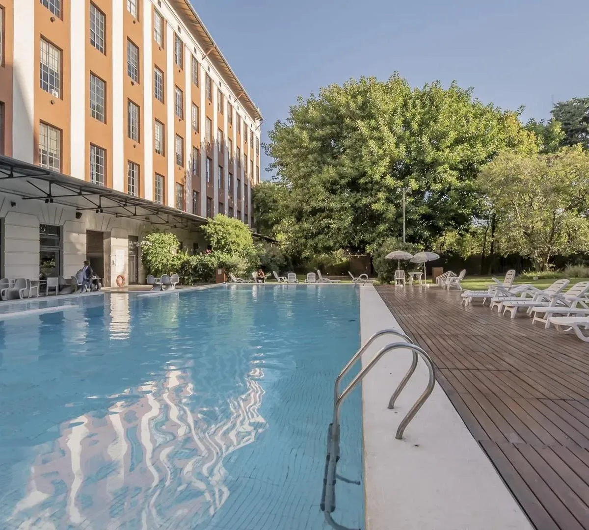 Меблированный дуплекс с amenities