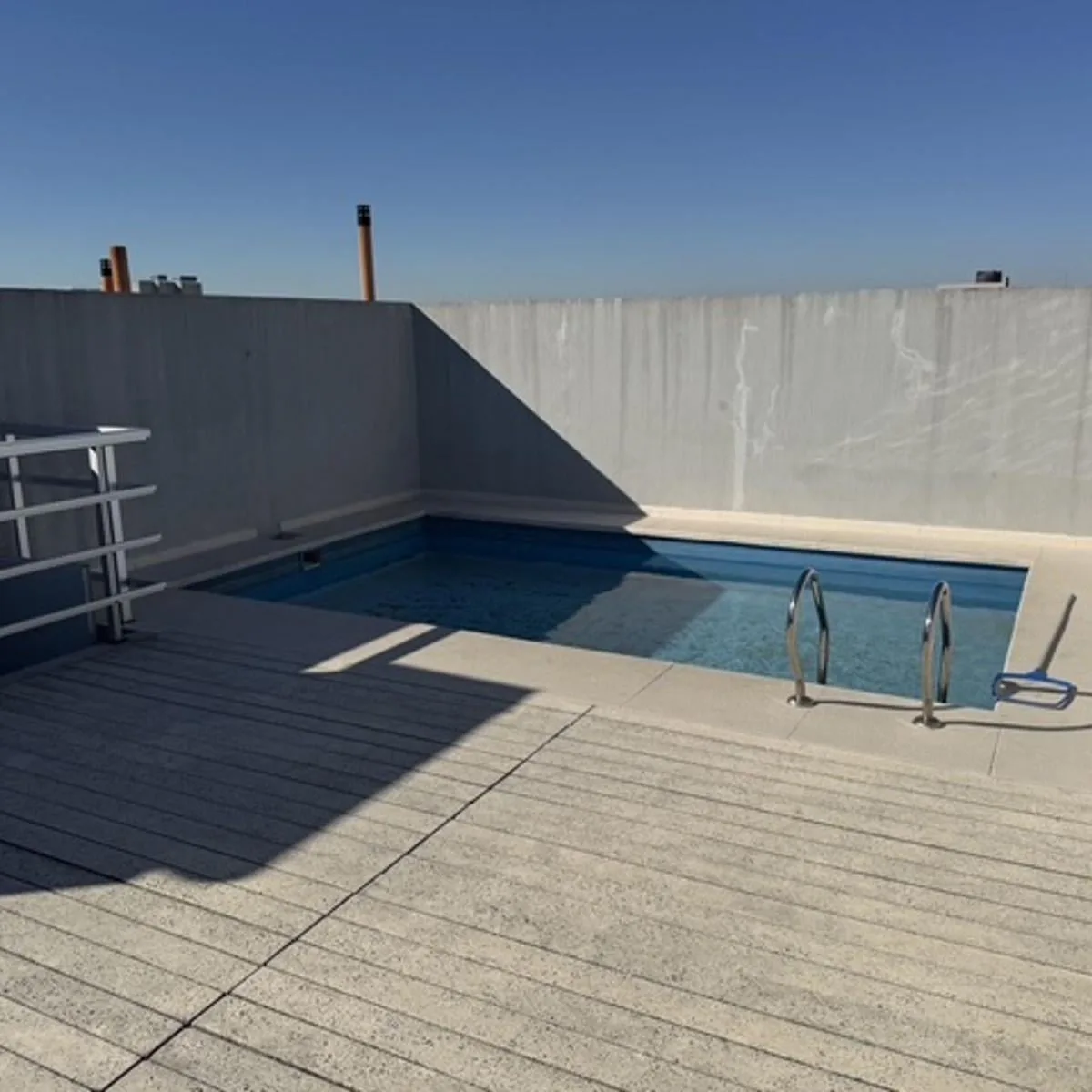 Monoambiente 5° piso con balcón