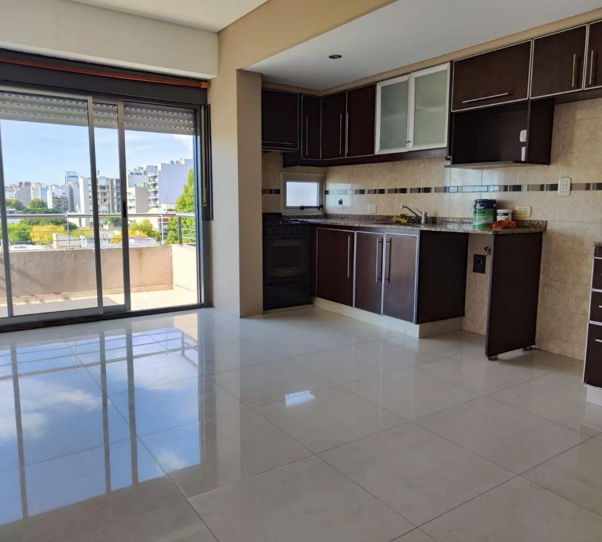 2 ambientes con balcón