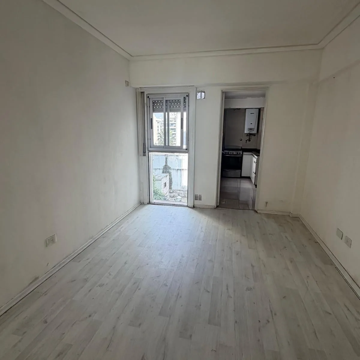 Semipiso 2 ambientes, balcón 3 m²