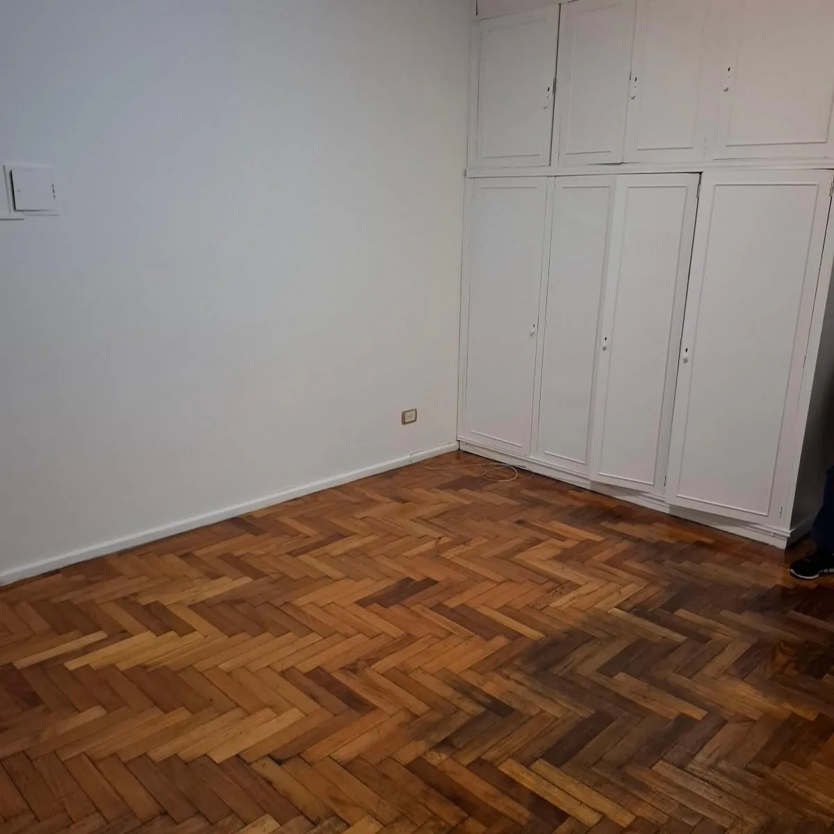 Studio with separate kitchen