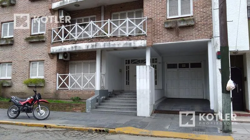 2 ambientes contrafrente con bañera