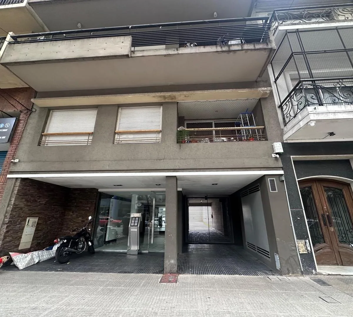 Monoambiente con balcón