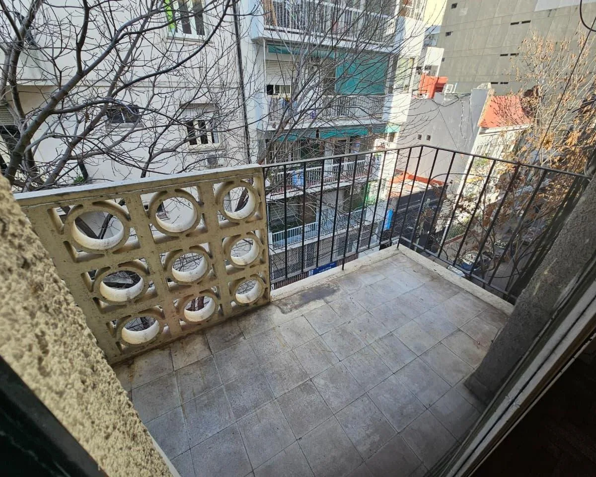 Ambrosetti 200 Alquiler Departamento 2 Ambientes Balcón
