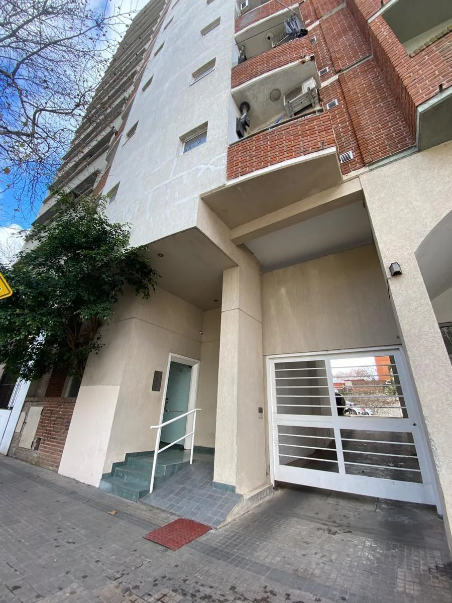 9º piso con balcón