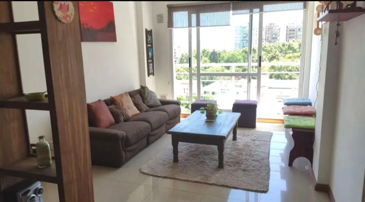 Departamento de 40 m&sup2; Amoblado.1 Dormitorio en Alquiler y Alquiler Temporal en Flores Norte