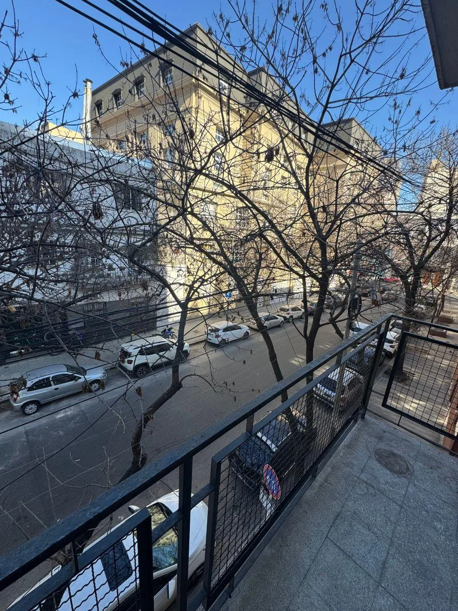 2 ambientes con balcón, Almagro