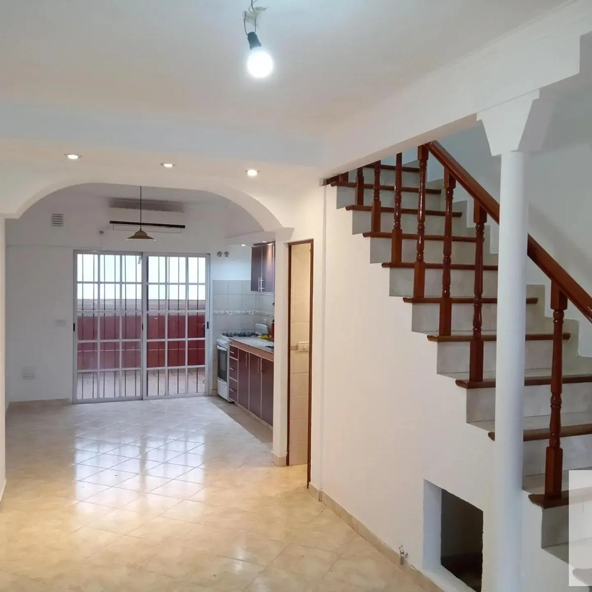 Casa 2 dormitorios con balcón