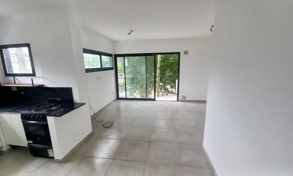 Estúdio com varanda na frente