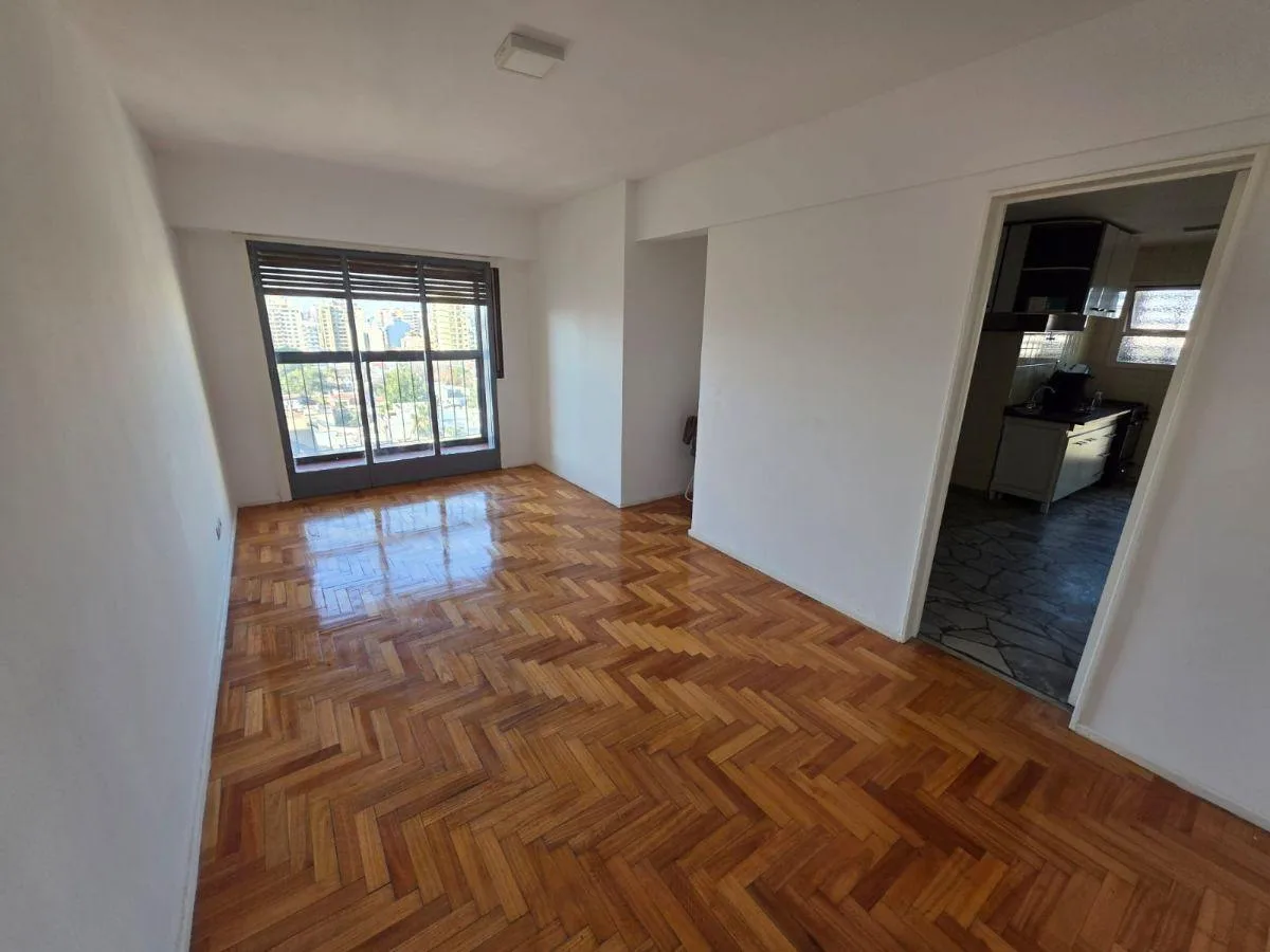 Fray Cayetano Rodriguez 800 - Departamento 3 Ambientes Al Frente Balcon 70 m&sup2; Gran Cocina