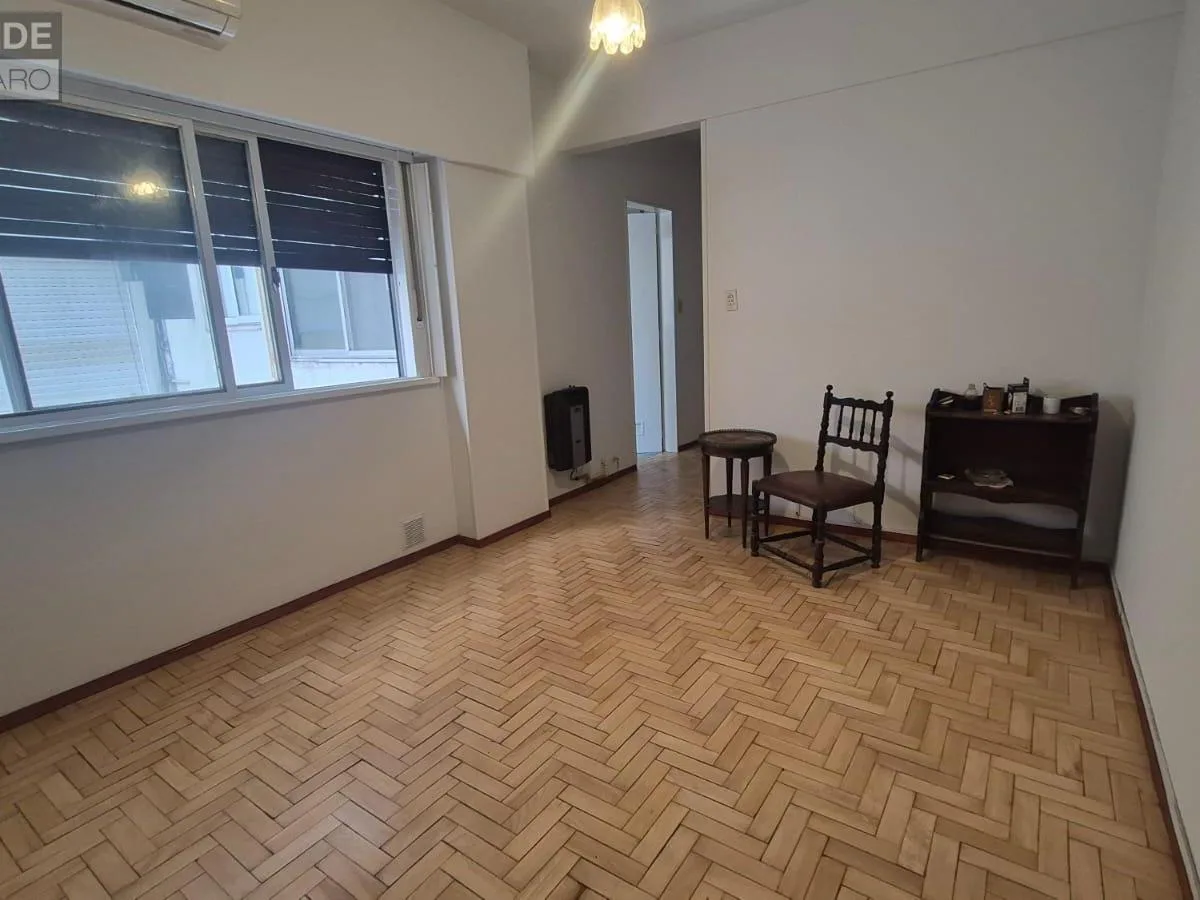 2 ambientes con balcón y vista verde