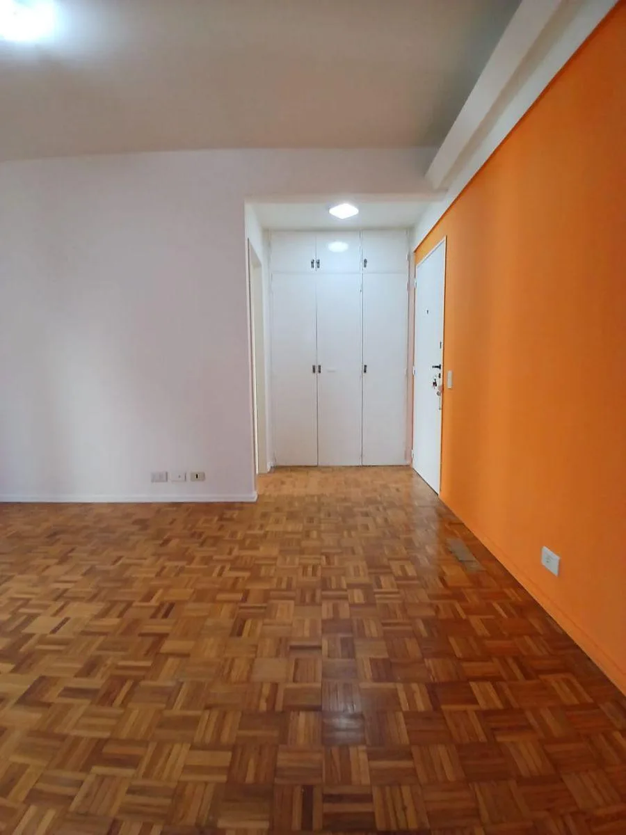 2 ambientes con balcón
