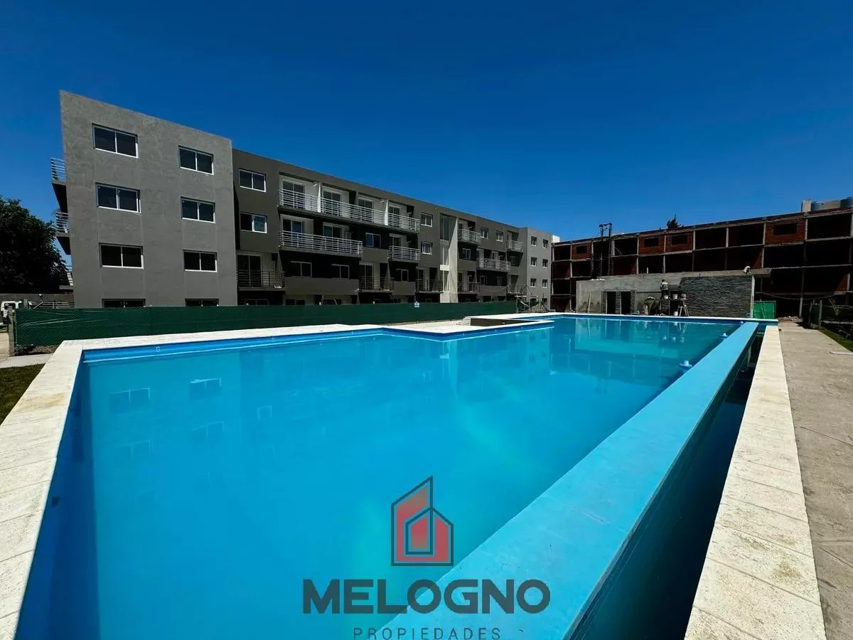 2BR with balcony and pool