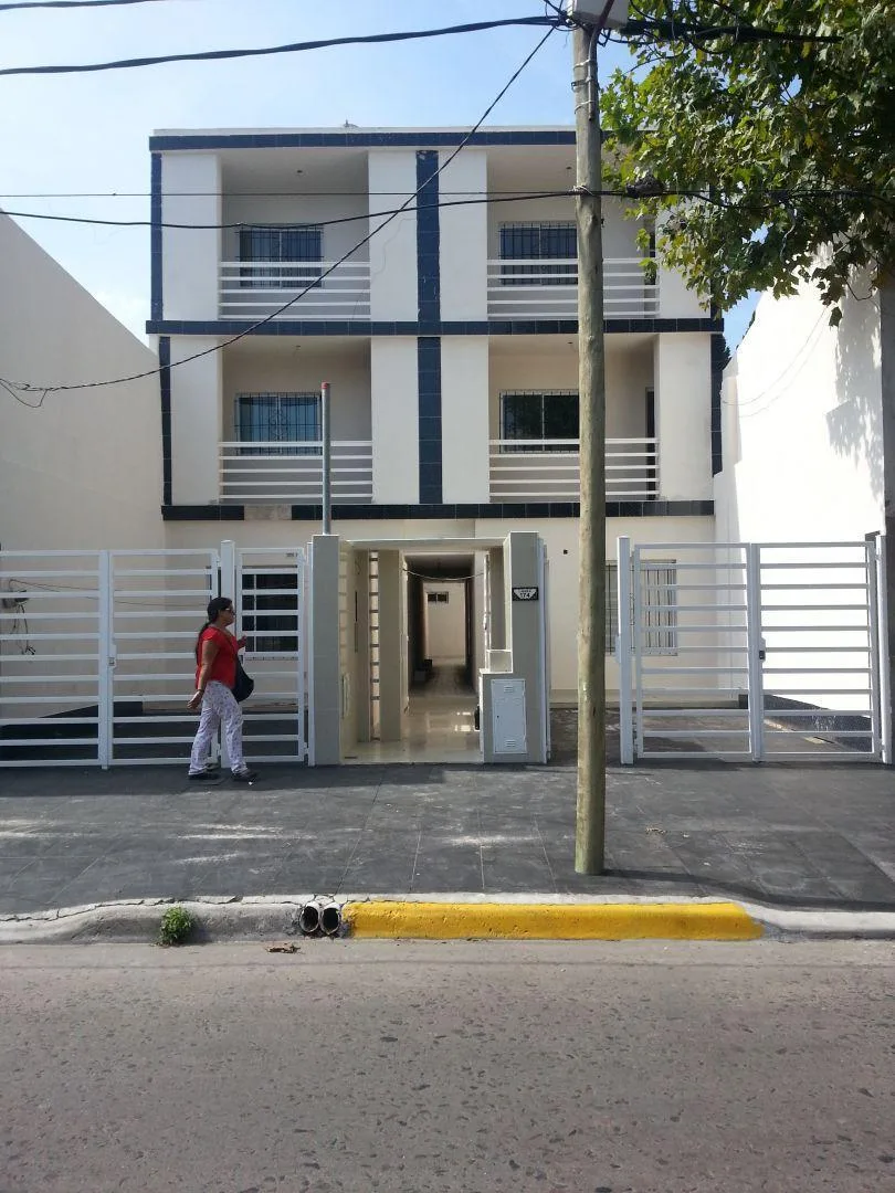 2 ambientes frente con cochera