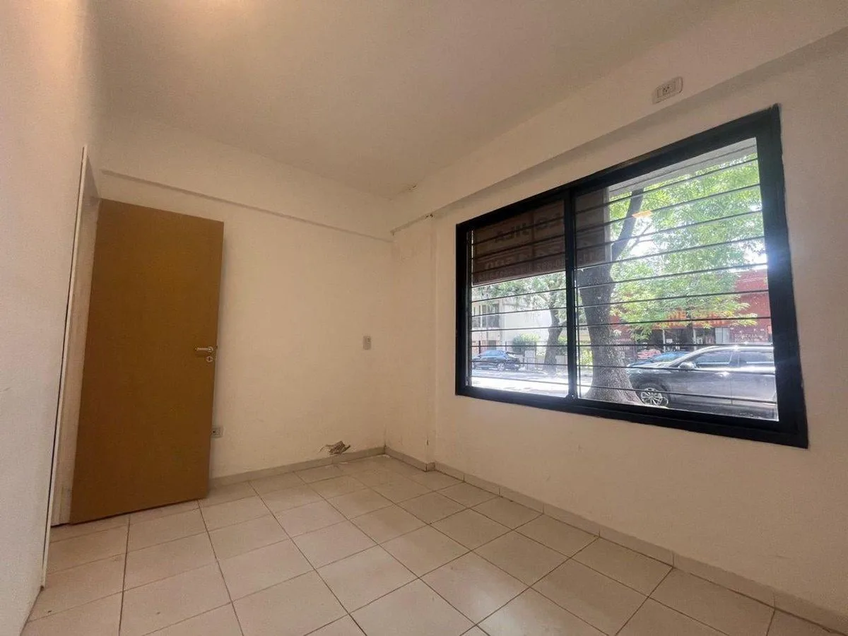 Planta baja con patio en Nuñez