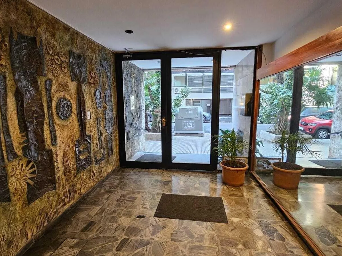 Monoambiente lateral en Belgrano