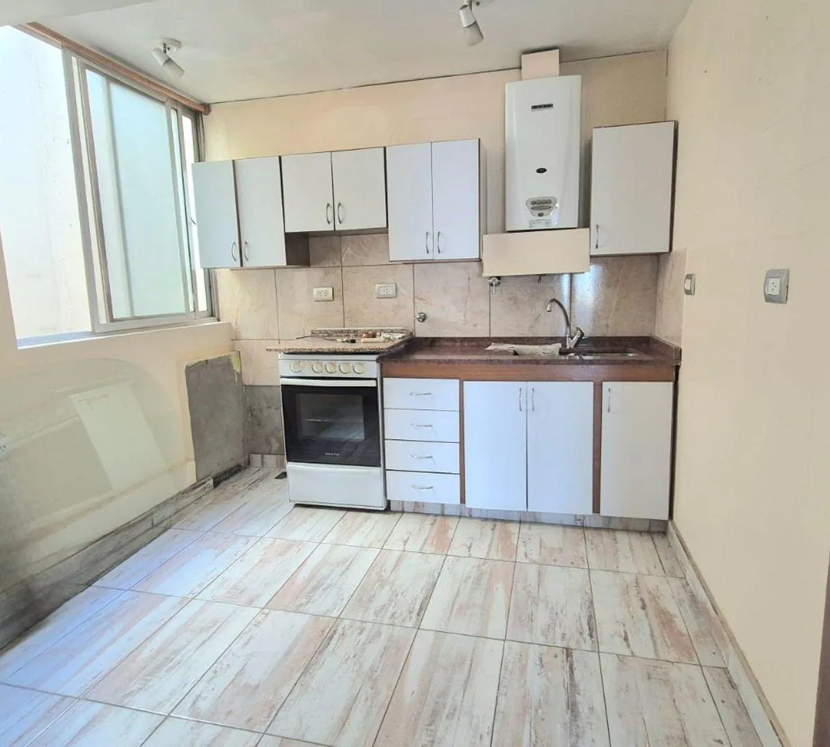 6º piso con balcón