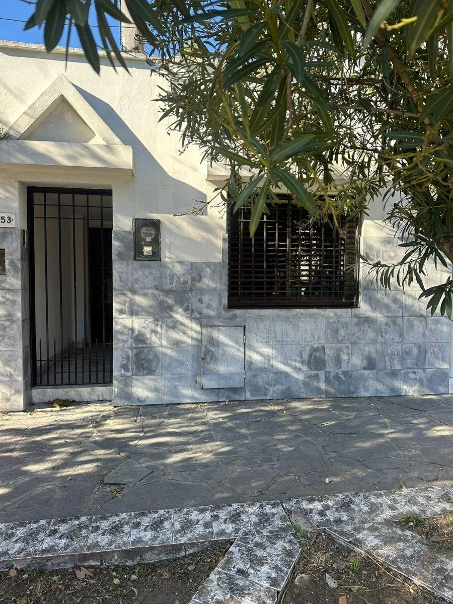 Alquiler - Depto Villa Dominico - con Parrilla y Jardin