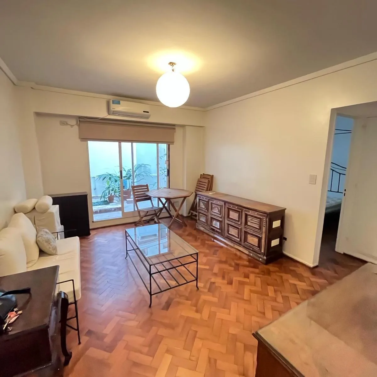 2 ambientes con patio aterrazado