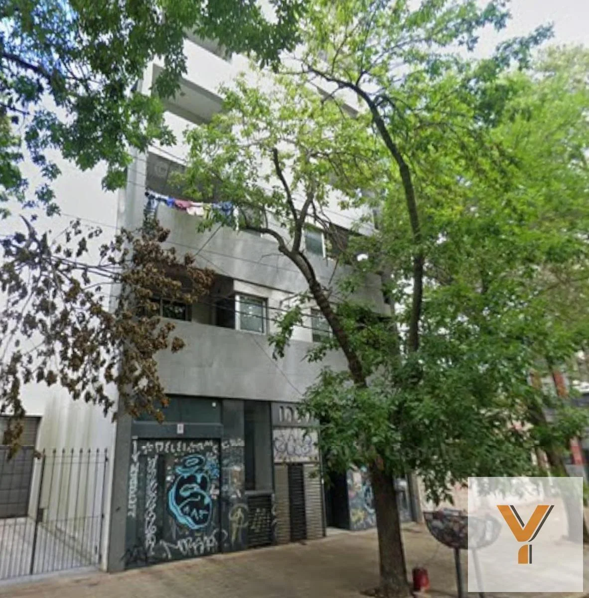 1 dormitorio, balcón y cochera