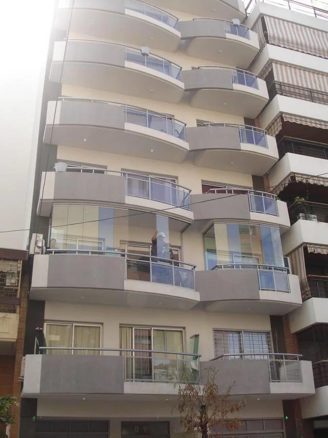 Monoambiente con balcón