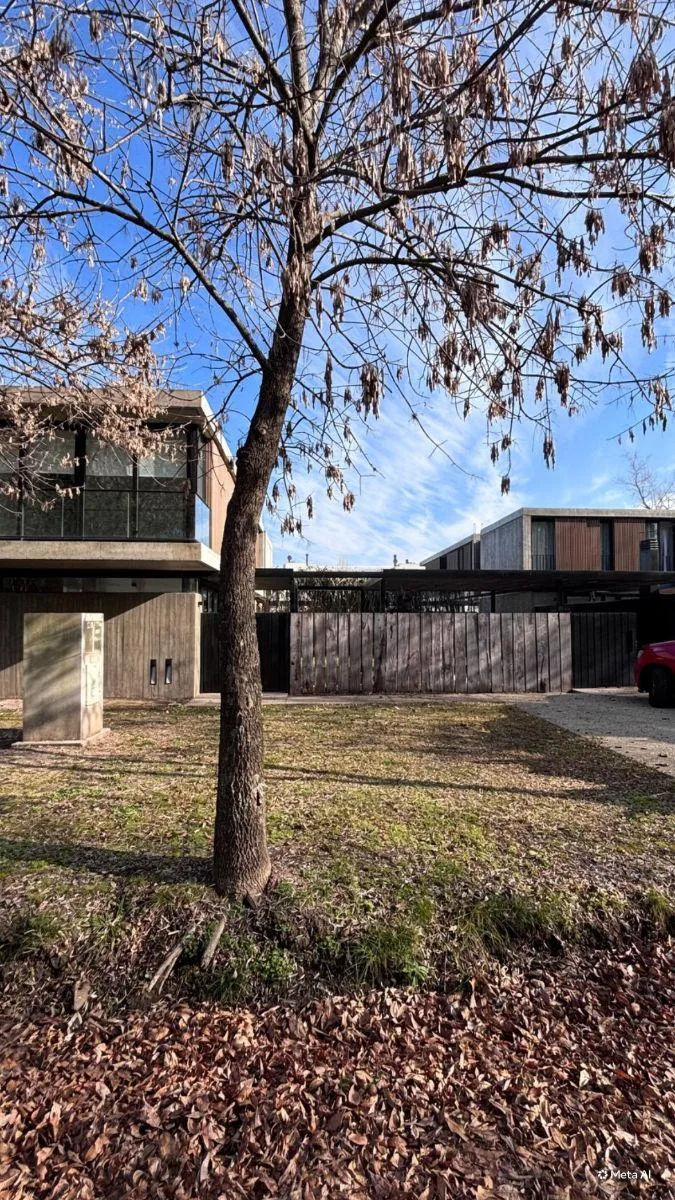 Duplex com jardim e churrasqueira