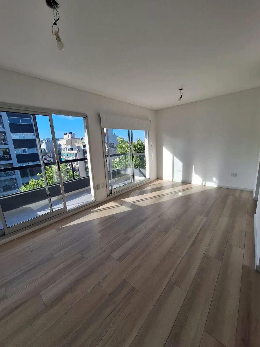 Excelente Monoambiente Divisible Al Fte. Balcon / Apto Profesional