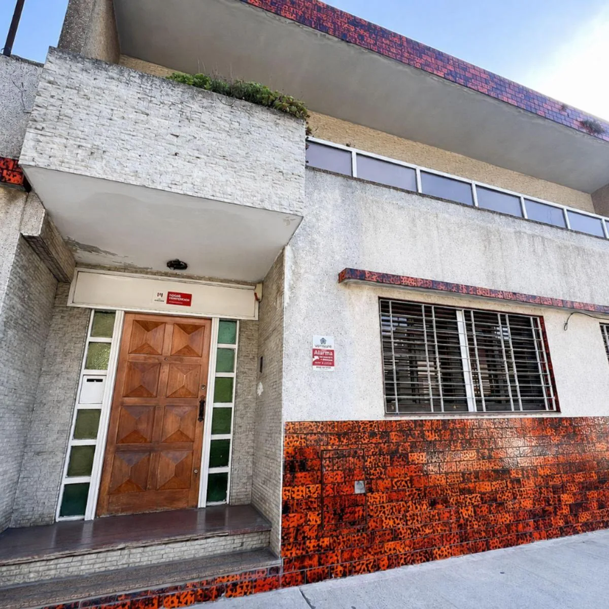 Casa 4 dormitorios, 2 baños