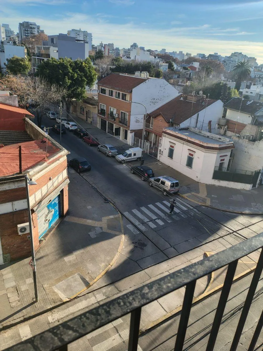 3 ambientes con balcón