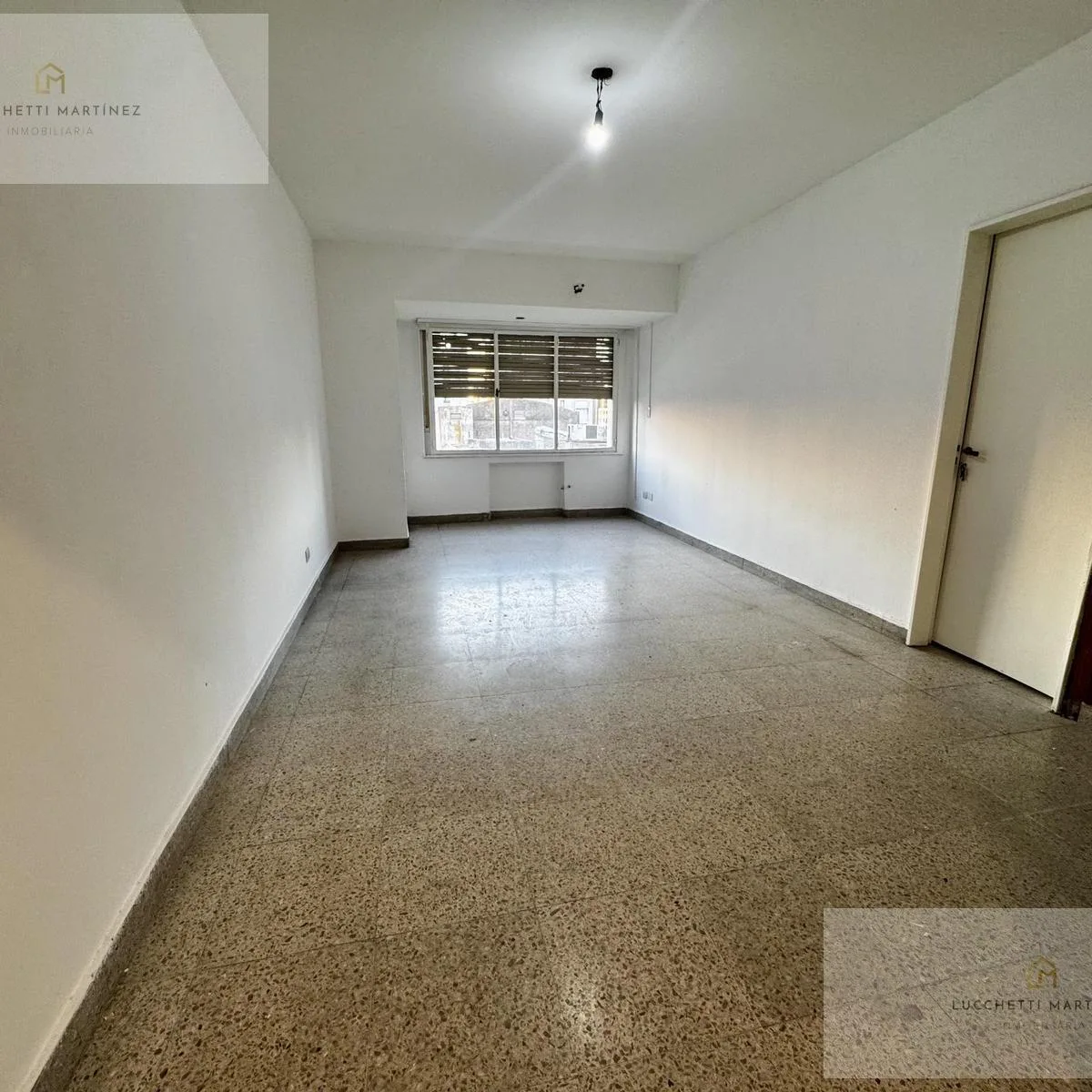Departamento 3 ambientes con balcón