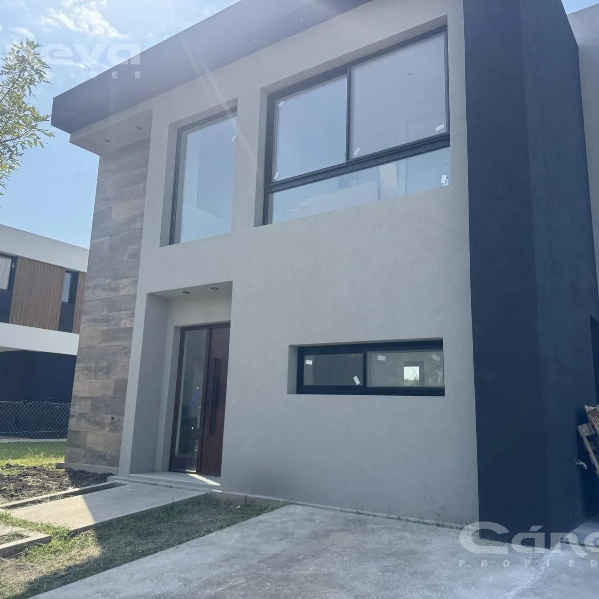 Casa 3 dormitorios, 2 baños